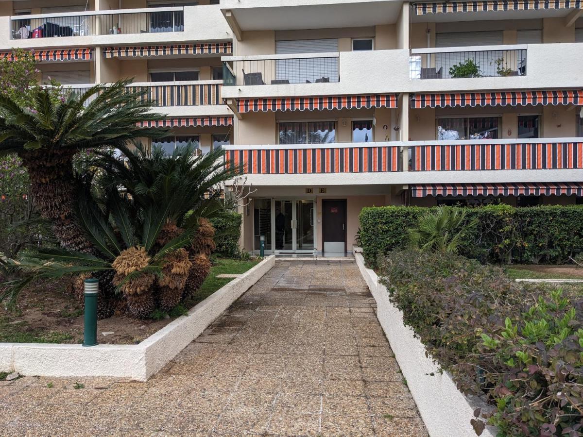 Eden Golfe Plages A Pieds Parking Prive Vallauris Esterno foto